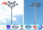 De douane galvaniseerde Hoge Mast Lichte Pool met Dubbele Luminaire Vervoerring leverancier