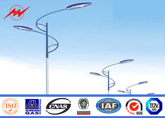 Q235 galvaniseerde het Staal 15m 20m 30m Straatlantaarn Polen met dwarswapen
