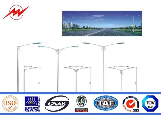 De openlucht Gegalvaniseerde Straatlantaarns Polen van Polen van het Staalnut met Dubbel Wapen