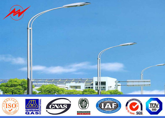 De openlucht Multi Opgeruimde Zonnestraatlantaarn Pool van Straatlantaarnpolen met 2M Dwarswapen