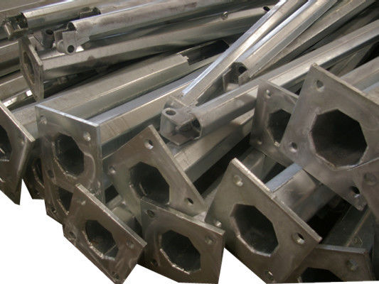 10m15m 20m Veelhoek Openluchtverlichting Polen, de Galvanisatiestaal van Straatlantaarn Zonnepolen