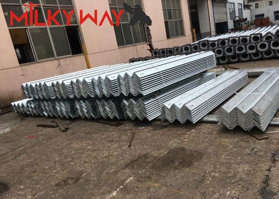 Verwarmd gegalvaniseerd hoekstaal voor elektriciteitstransmissietoren