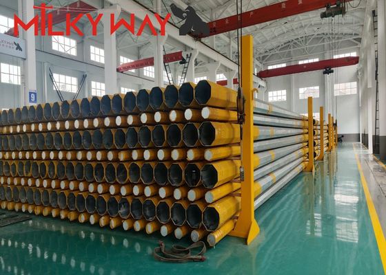 10m achthoekige straatlantaar Q235 Hot-Dip Galvanized Steel