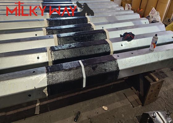 1250 Dan 11.8M 8 zijden Elektriciteitsstaaf 4 mm Dikte Directe begraven ASTM A123 Galvanisatie standaard