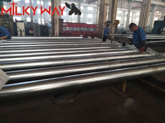 6m 7m 8m stalen palen Thermisch verzinkte straatlantaarnpaal met dubbele arm