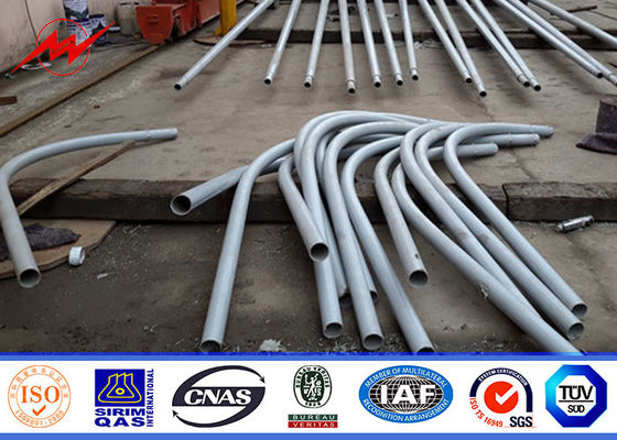 Achthoekige Openluchtstraatlantaarn Polen 5M tot 15M met 60mm Dia Dubbel Gebogen Wapen